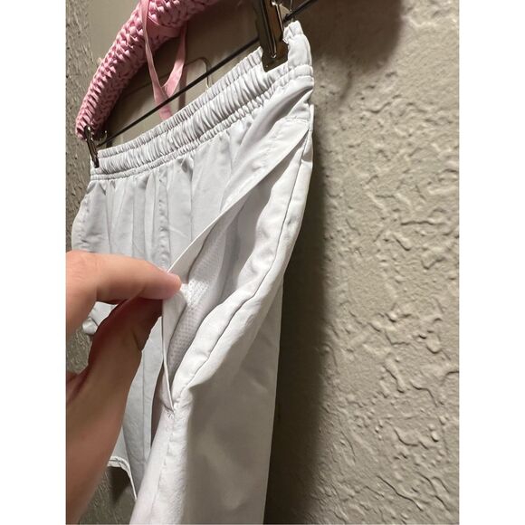 Gymshark White Athletic Shorts Men’s Size Medium - Picture 5 of 14